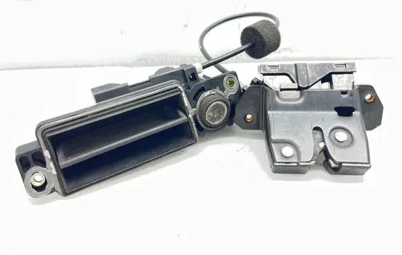 Mercedes-Benz E W211 Loading door lock A1717500085 A1717500185