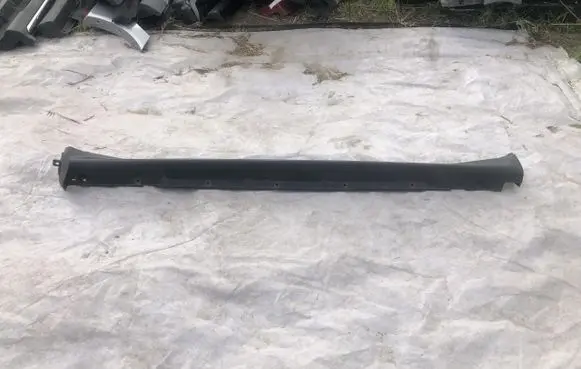 Nissan Juke I F15 Front sill (body part) 768501KA6A