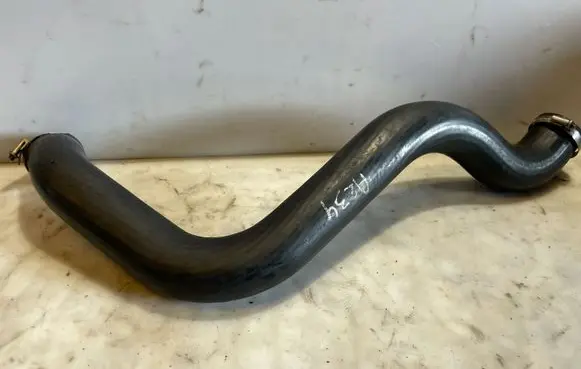 Intercooler hose/pipe