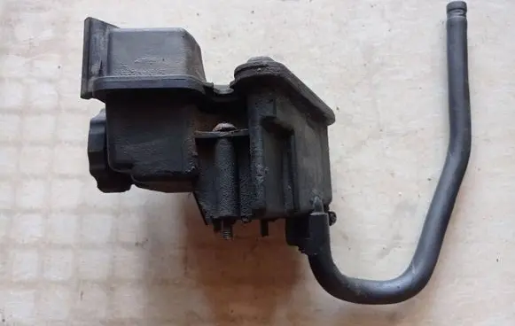 Mercedes-Benz GL X164 Power steering fluid tank/reservoir a0004602683