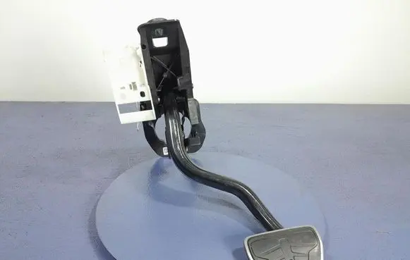 Audi A4 S4 B7 8E 8H Accelerator throttle pedal 6874273