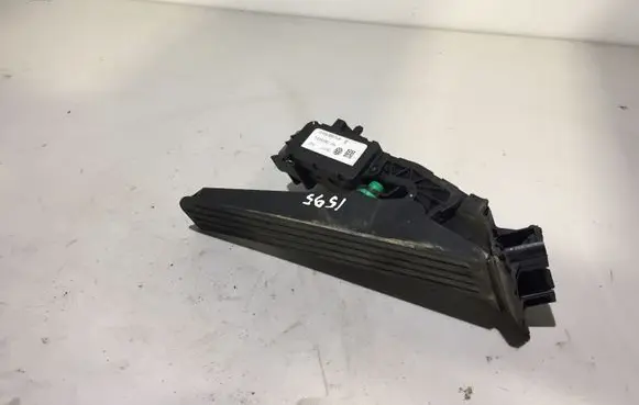 Volkswagen PASSAT B6 Accelerator throttle pedal 1K1723503L