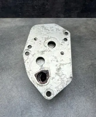 BMW 3 E46 Engine oil radiator 2247321 47007 5989070151