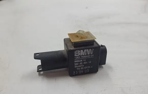 BMW 3 E46 Other relay 7506449 5820200110 230403