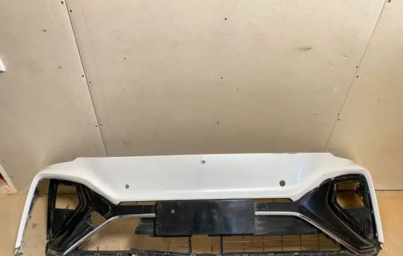 MG Marvel R Front bumper P11017697
