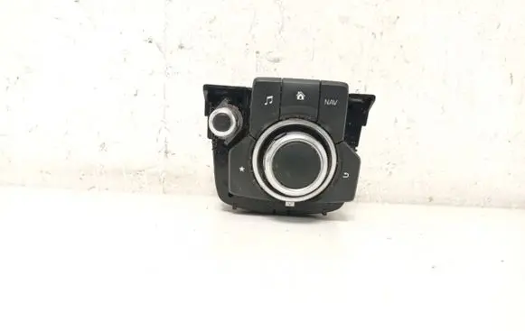 Multifunctional control switch/knob
