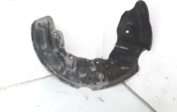 Audi A4 S4 B7 8E 8H Front brake disc dust cover plate 8E0615312A