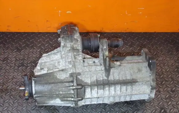 Volkswagen Touareg I Gearbox transfer box case 0AD341012N 18MB10