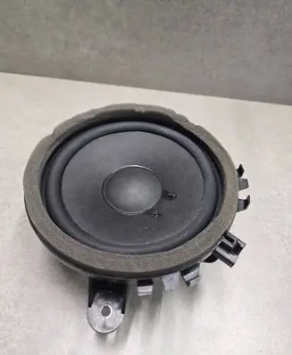 Volvo V40 Rear door speaker 30657445 15W26