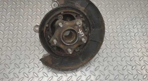 Infiniti Q50 Rear wheel hub