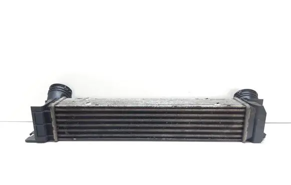BMW X1 E84 Intercooler radiator 7524916 3093796