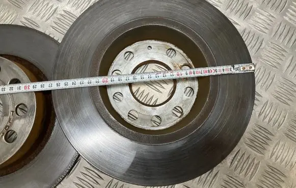 Volkswagen Golf Sportsvan Rear brake disc 1K0615601AA