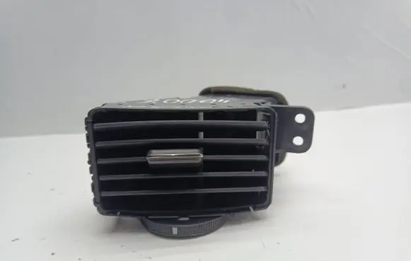 Toyota Corolla Verso E121 Dashboard side air vent grill/cover trim 5566064010 6556424010