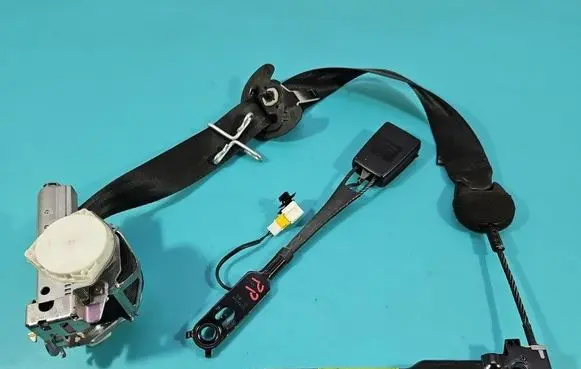 Peugeot 3008 I Front seatbelt 941F4287A IMPRK1602754
