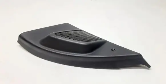 Front door high frequency speaker