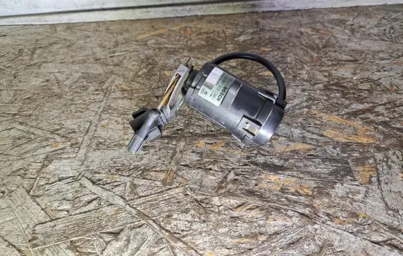 Volkswagen PASSAT B4 Accelerator pedal position sensor 0205001012 443721759C
