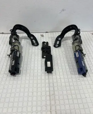 Audi A4 S4 B8 8K Soft lock spindle drive 8K9827851 4F9910591
