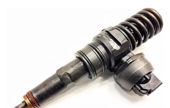 Audi A4 S4 B7 8E 8H Fuel injector 038130073BJ