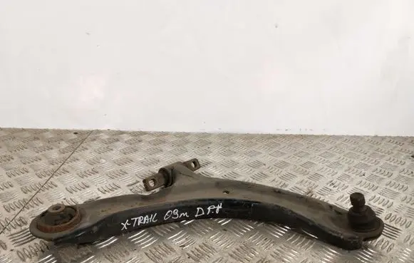 Nissan X-Trail T31 Front lower control arm/wishbone