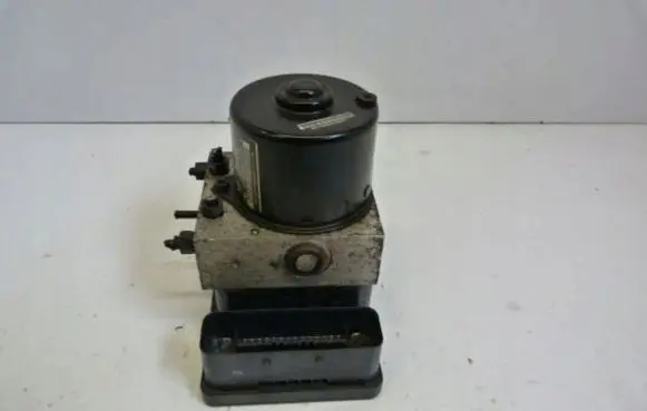 Volkswagen Golf IV ABS Pump 1C0907379E