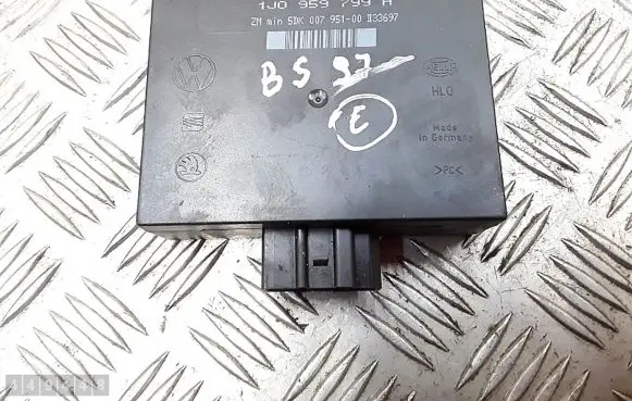 Volkswagen PASSAT B5 Engine control unit/module 1j0959799h