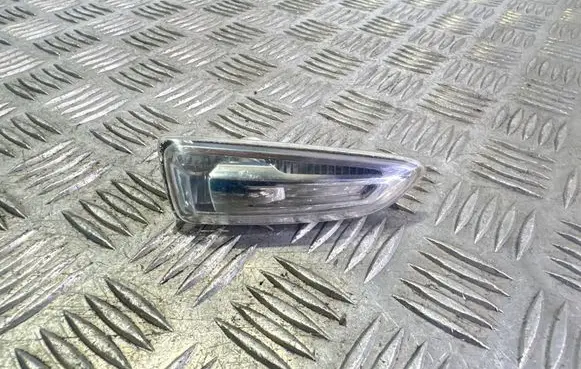 Opel Astra K Front fender indicator light 13491089