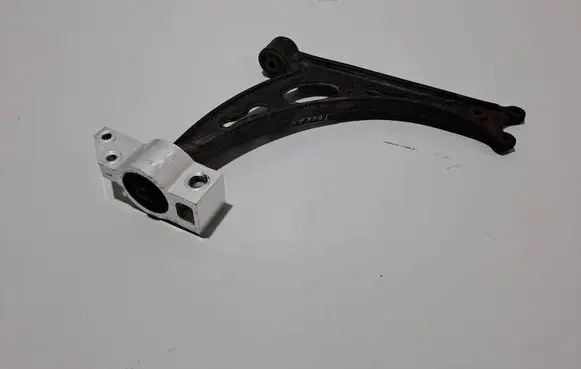 Volkswagen Tiguan Front lower control arm/wishbone 1K0407153G
