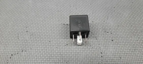 Volvo S70 V70 V70 XC Steering rack control module 