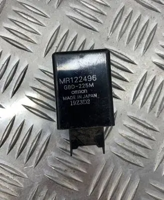 Mitsubishi Pajero Other relay MR122496
