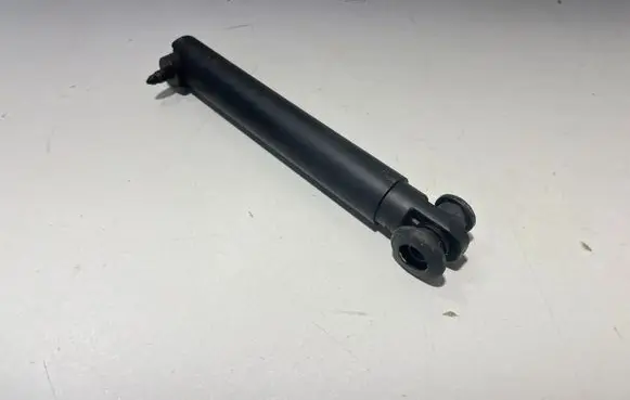 BMW X7 G07 Tailgate/trunk strut/damper 7473097