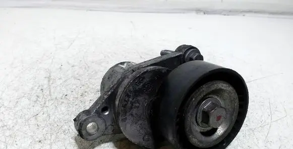 Peugeot 3008 I Alternator belt tensioner 9677279580