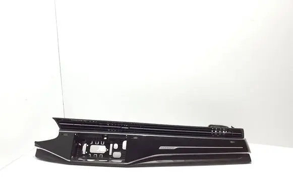 Audi Q7 4M Dash center air vent grill 4M8820902F