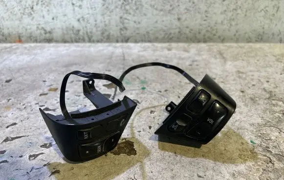 Saab 9-3 Ver2 Steering wheel buttons/switches 12786152 3702