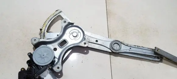 Toyota Corolla Verso AR10 Sliding door window regulator with motor