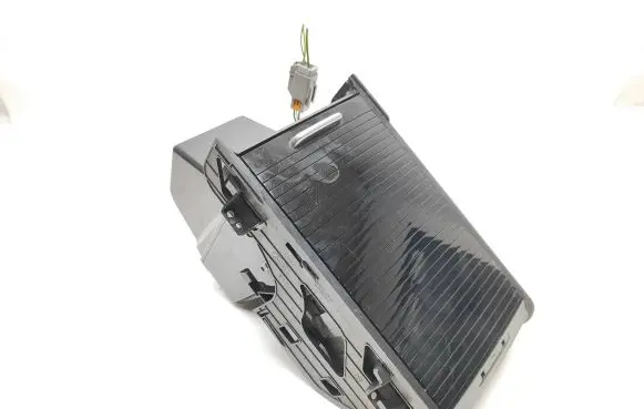 Land Rover Discovery Sport Glove box central console 16A2666CC90000 221402000 0123673