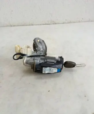 Toyota Corolla Verso E121 Ignition lock 8978313010 2842102135 88LP0017