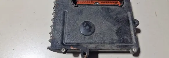 Chrysler Voyager Engine control unit/module 04686739