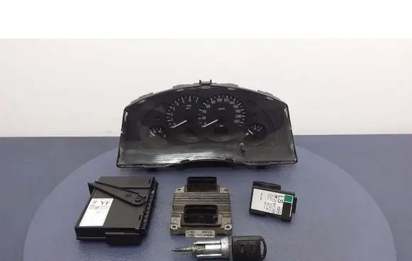 Opel Meriva A Engine control unit/module ECU 12214830