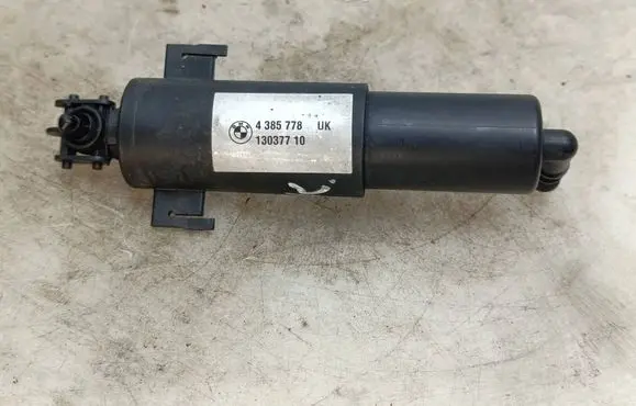 BMW 3 E90 E91 Headlight washer spray nozzle 13037710 4385778