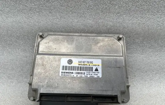 Volkswagen Touareg I Gearbox control unit/module 0AD927755BG H19S0126 5WK22070
