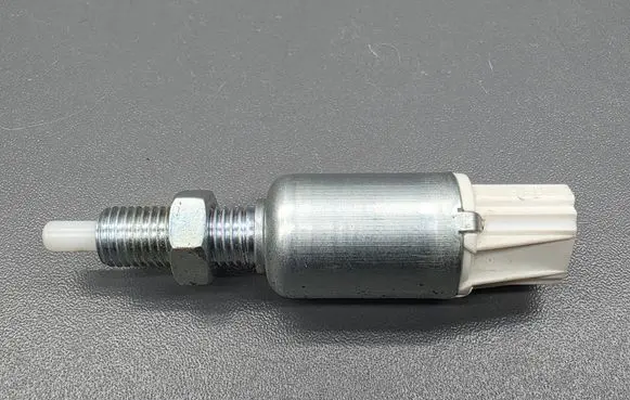 Suzuki Swift II Clutch pedal sensor 