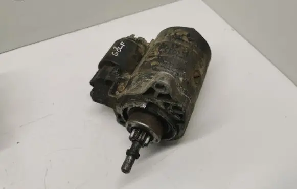 Volkswagen Golf II Starter motor 0001211257 055911023H