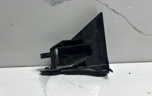 Mercedes-Benz A W176 Front bumper mounting bracket A2466210234