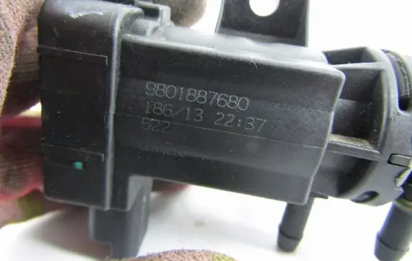 Peugeot 308 Turbo solenoid valve 9801887680