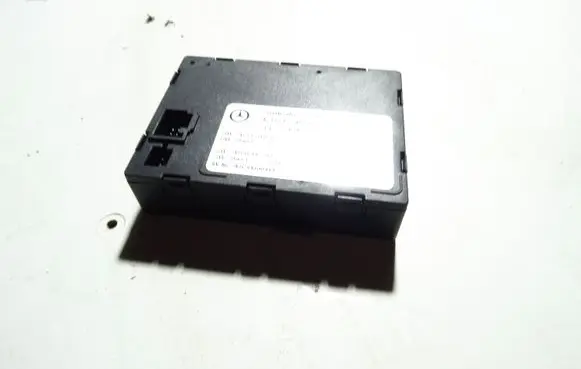 Mercedes-Benz B W245 Gateway control module A1695403945