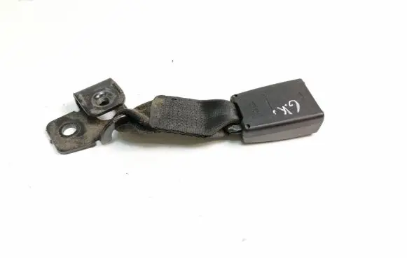 Toyota Avensis T220 Rear seatbelt buckle 30002141