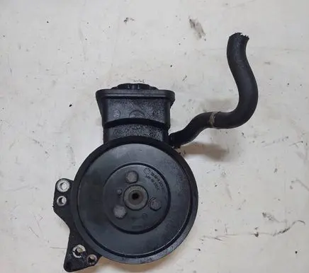 BMW 5 E39 Power steering pump 91208
