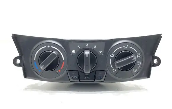 Suzuki Swift II Interior fan control switch 