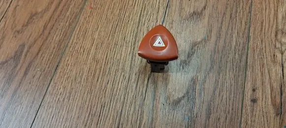 Renault Espace IV Hazard light switch 252904889R