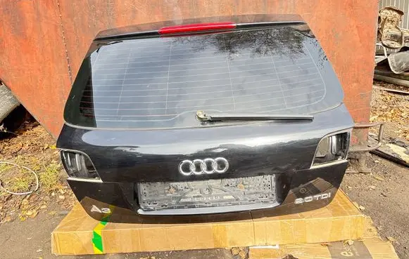 Tailgate/trunk/boot lid